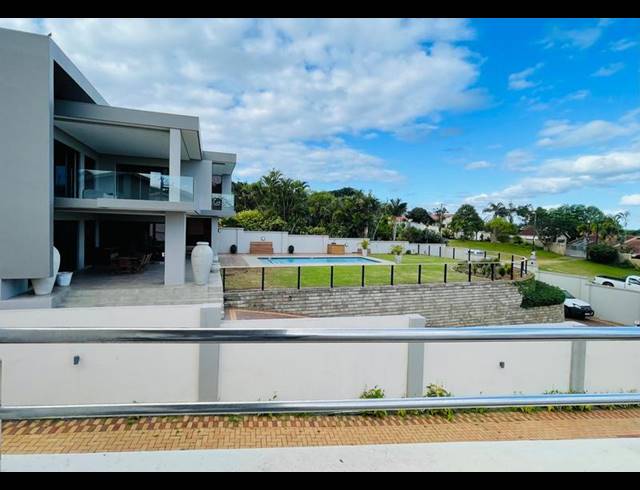 4 BEDROOM HOUSE FOR SALE IN UMHLANGA ROCKS
